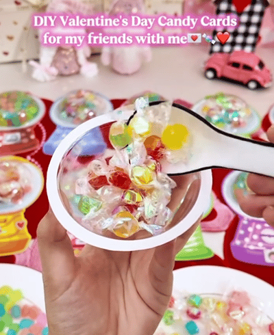 Candy Cards Gift Set | 36/18 Pcs with Plastic Domes, DIY Treat Holders for Classroom Exchange, Kids & Couples 💝🎁🍬